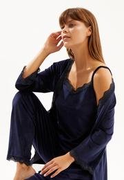  Ecrou Kadın Lacivert Soft Kadife Truvakar Kol İp Askılı Pantolon 3 Lü Pijama Takım