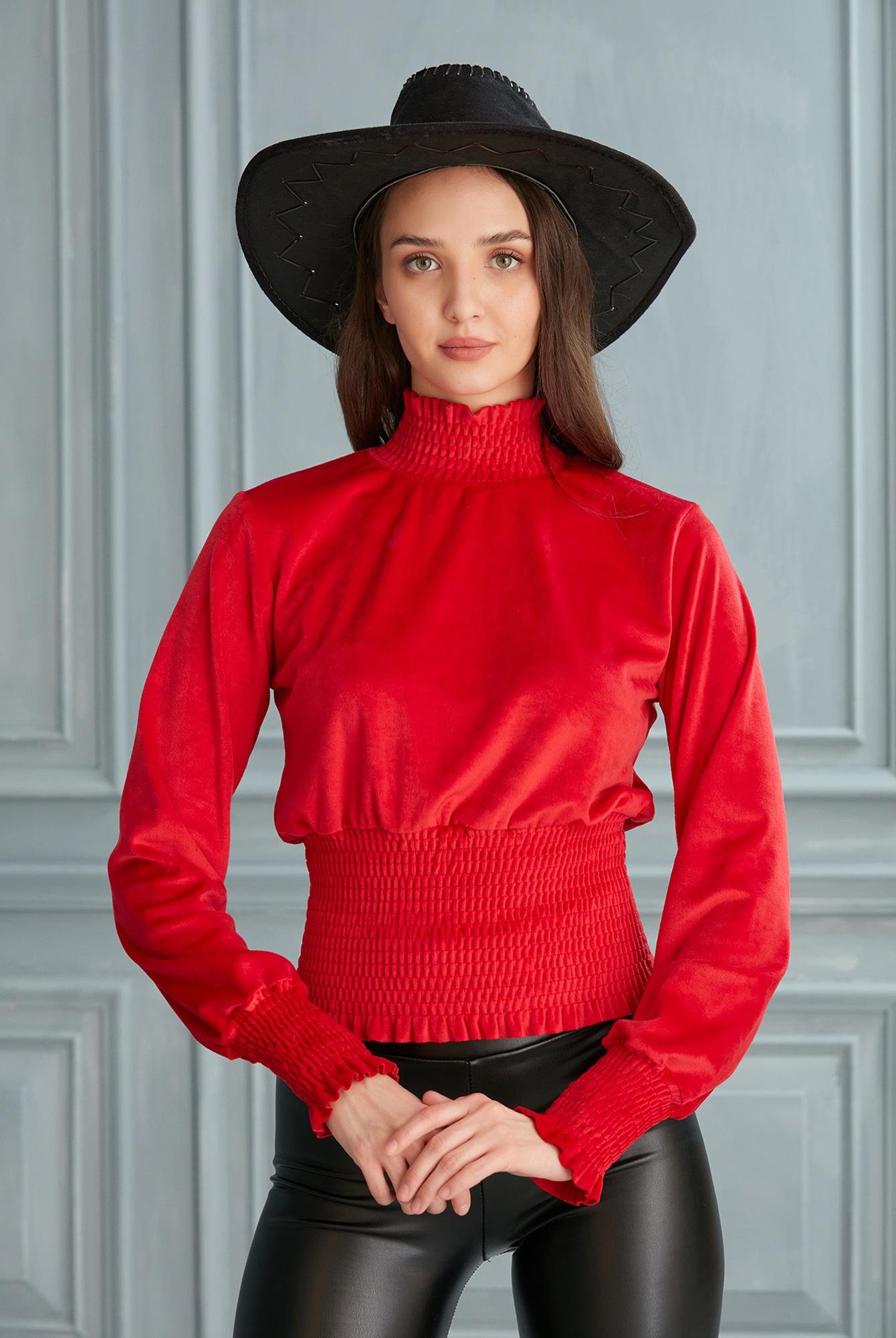  Ecrou Kadın Kırmızı Gipeli Dik Yaka Crop Kadife Bluz