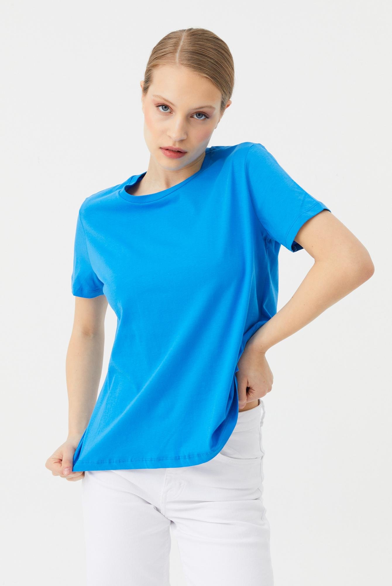  Ecrou Kadın Mavi Altı Oval Regular Fit Basic Tshirt