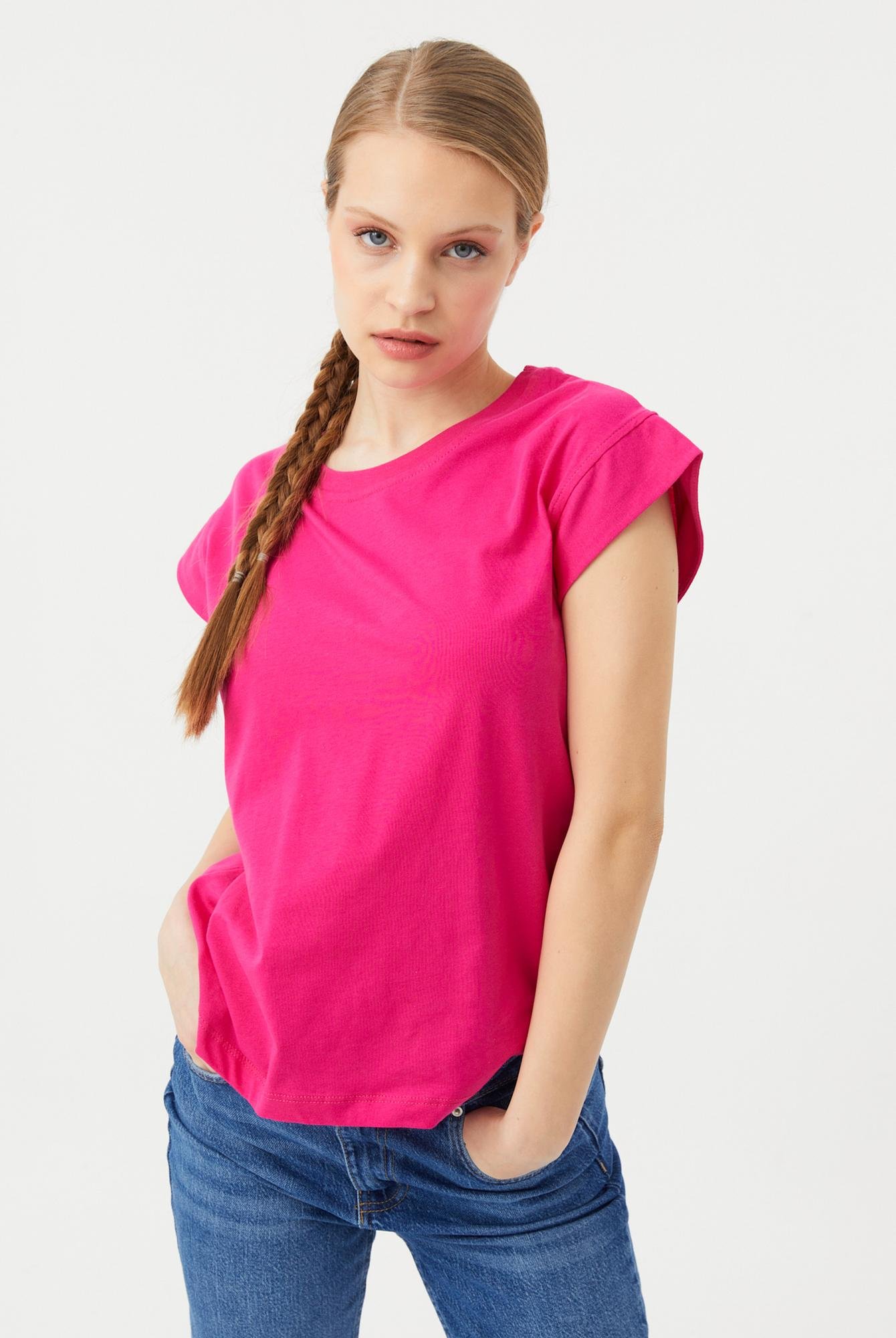  Ecrou Kadın Fuşya Kolu Detaylı Regular Fit Basic Tshirt