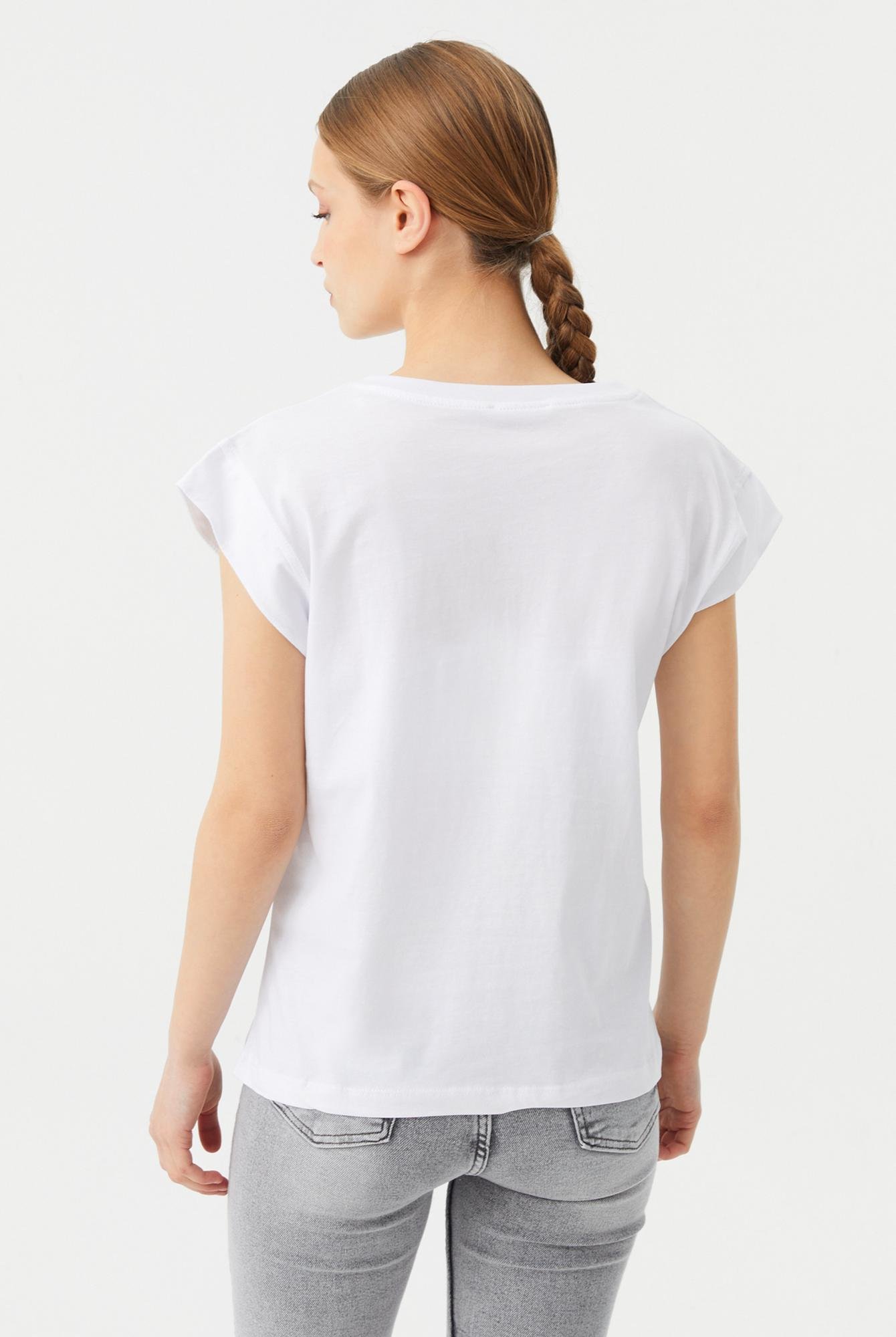  Ecrou Kadın Beyaz Kolu Detaylı Regular Fit Basic Tshirt