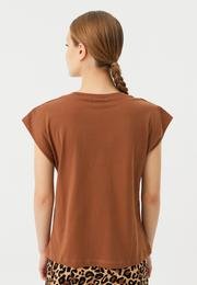  Ecrou Kadın Karamel Kolu Detaylı Regular Fit Basic Tshirt