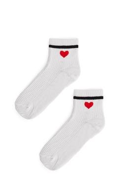 Ecrou Kalp Çizgi Desenli Beyaz Yarım Konç Çorap