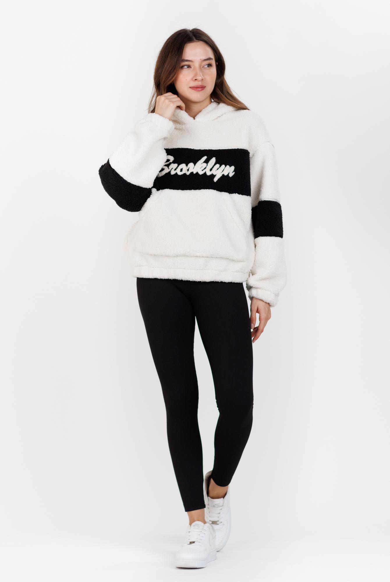  Ecrou Kadın Ekru Kapüşonlu Kanguru Cepli Önü Brooklyn Nakış Polar Sweat